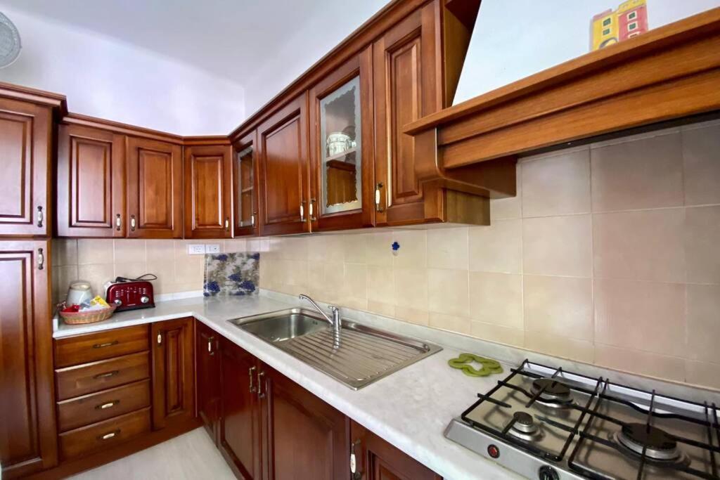 Oasi Vacation Rental ヴェルナッツァ エクステリア 写真
