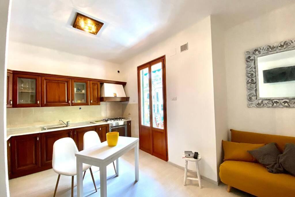 Oasi Vacation Rental ヴェルナッツァ エクステリア 写真